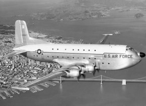 самолет C-124