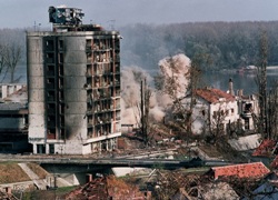 Бомбардировки Югославии